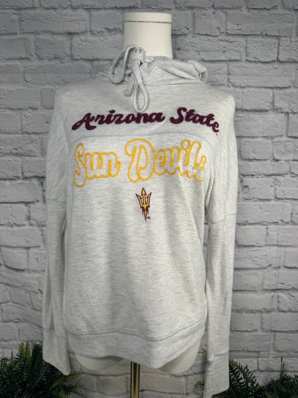 Arizona State Sun Devils Heather Gray Hoodie M Embroidered Script ASU Pullover